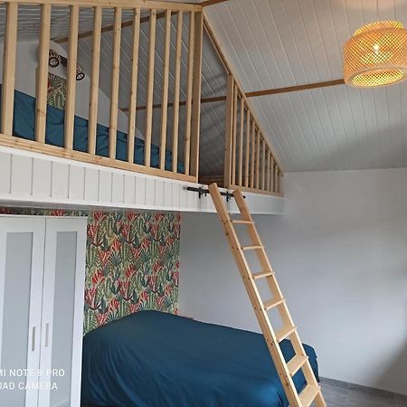 Maisonnette indépendante 4 personnes jardin terrasse Vrigne-aux-Bois Extérieur photo