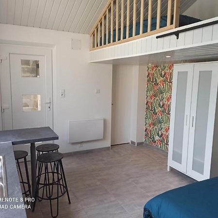 Maisonnette indépendante 4 personnes jardin terrasse Vrigne-aux-Bois Extérieur photo