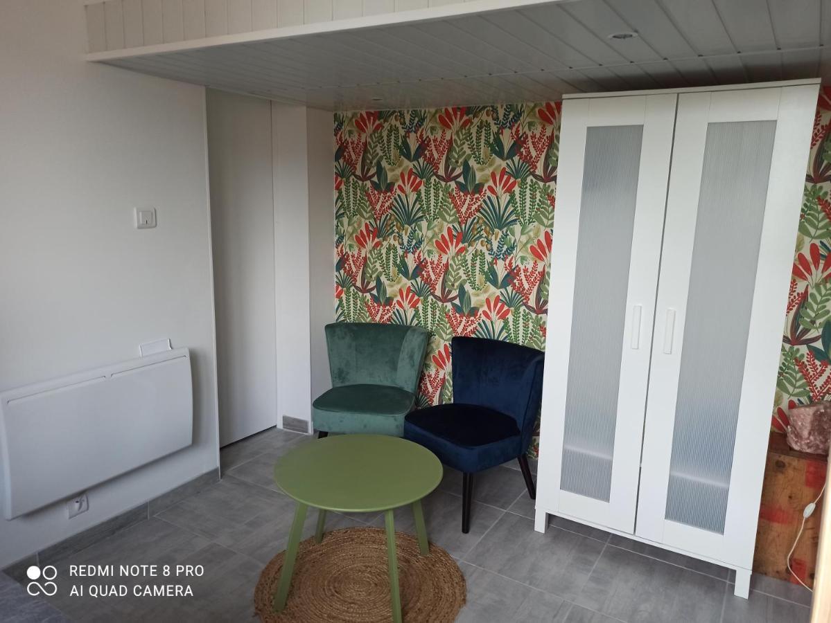 Maisonnette indépendante 4 personnes jardin terrasse Vrigne-aux-Bois Extérieur photo