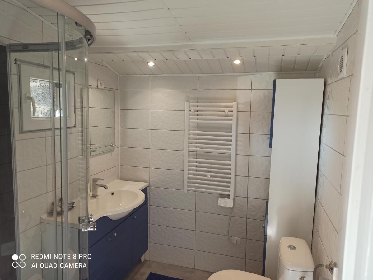 Maisonnette indépendante 4 personnes jardin terrasse Vrigne-aux-Bois Extérieur photo